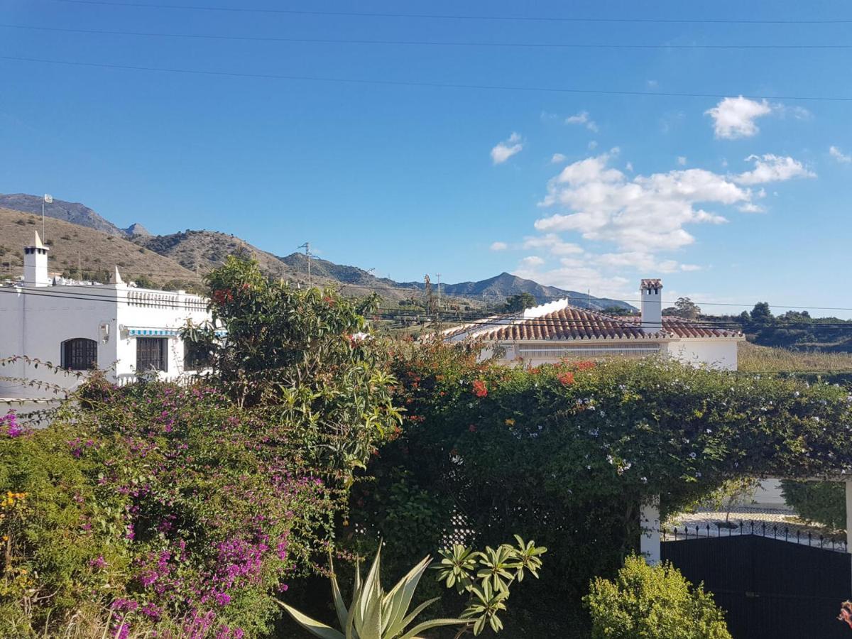 Bonita Villa En Nerja Casa Palomas Экстерьер фото