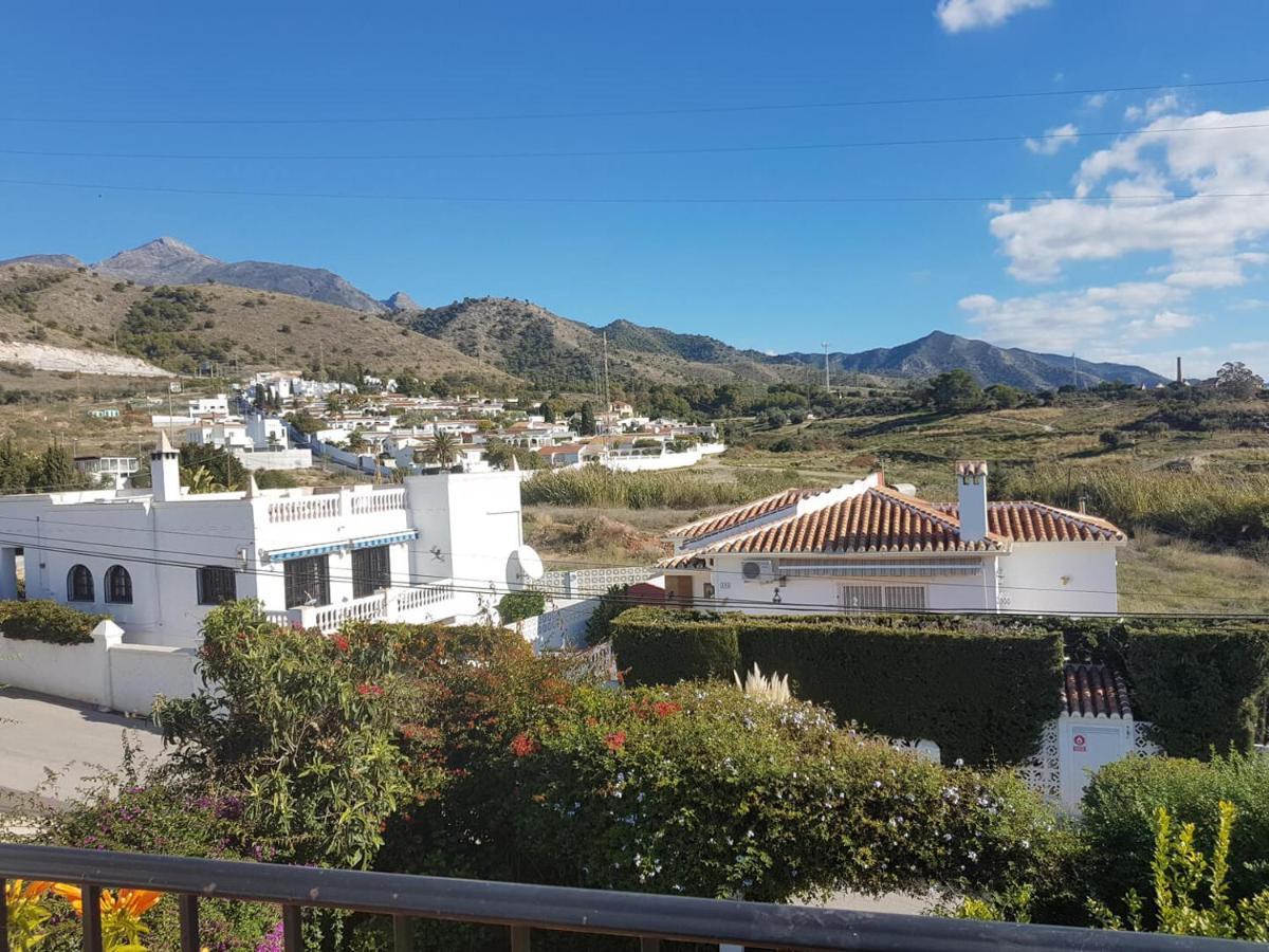Bonita Villa En Nerja Casa Palomas Экстерьер фото