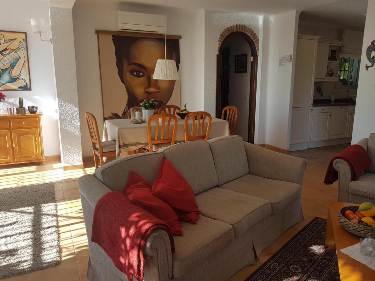 Bonita Villa En Nerja Casa Palomas Экстерьер фото